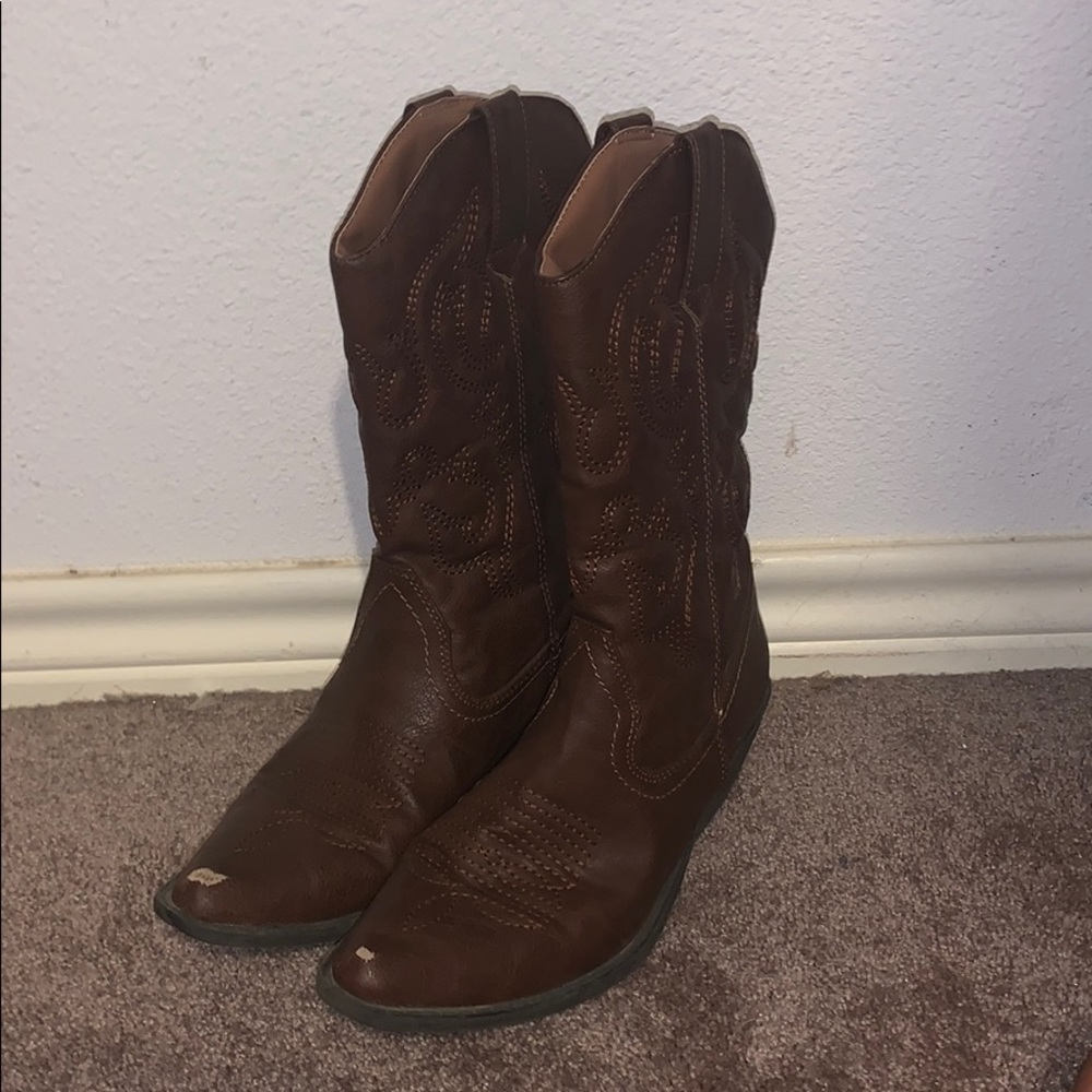Faux leather cowboy boots